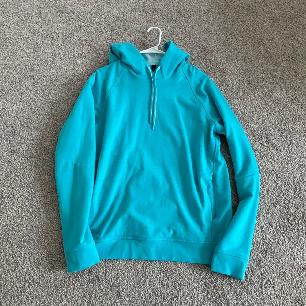 Lululemon sweatshirt .